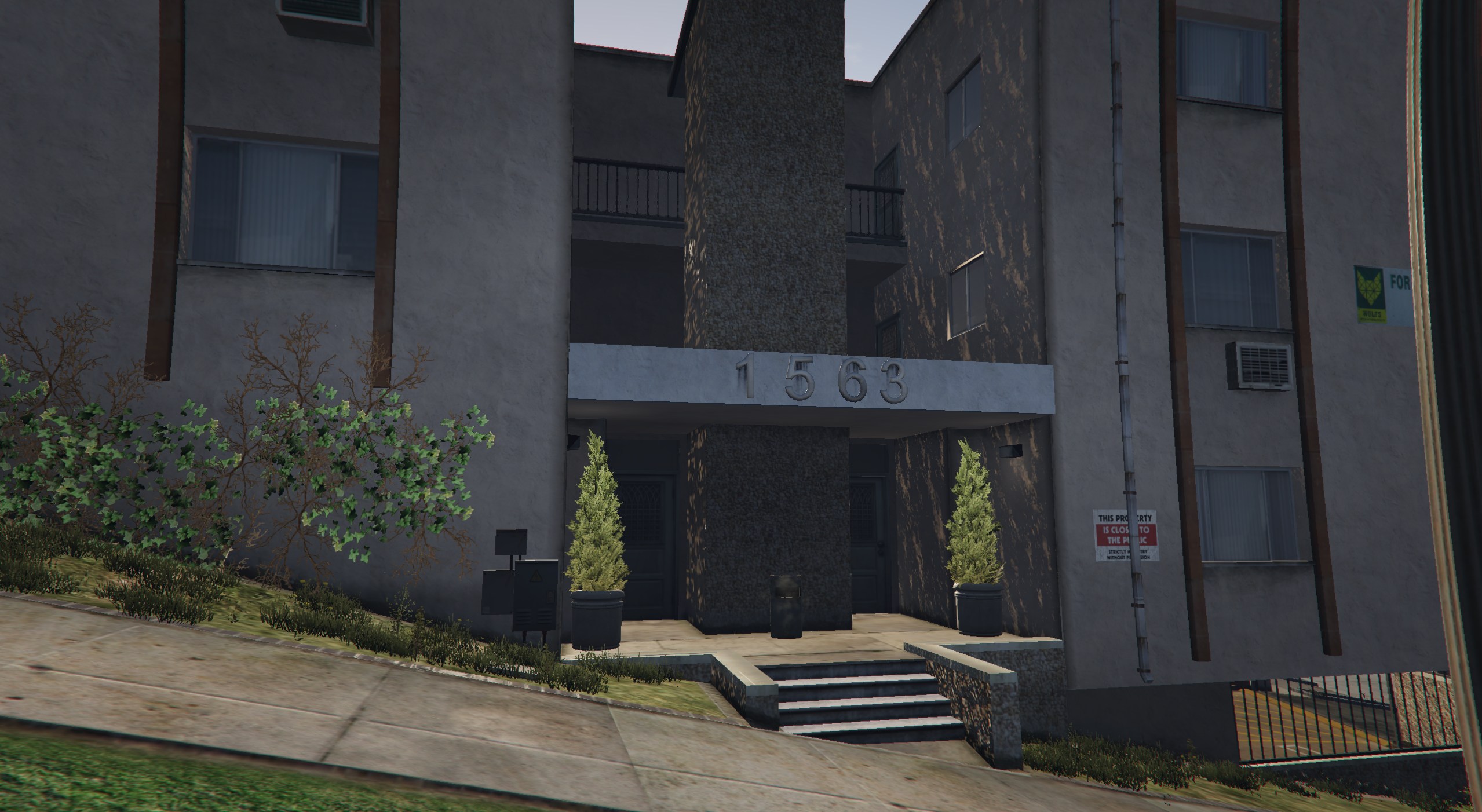 Spanish Avenue Apt. Complex P